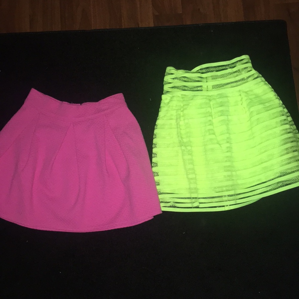 2 mini skirts